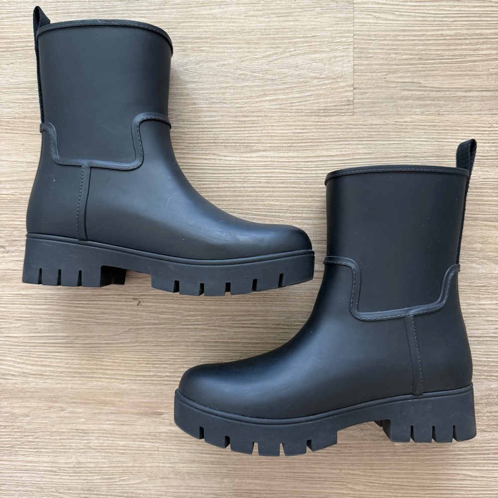 Tory Burch Black Winter & Rain Boots - Picture 2 of 9